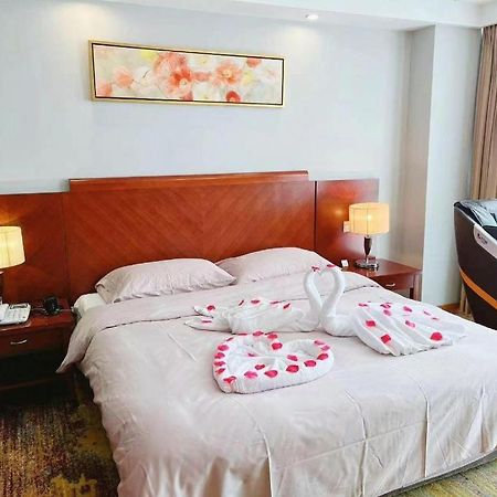 Qingdao Royal Garden Hotel Eksteriør billede