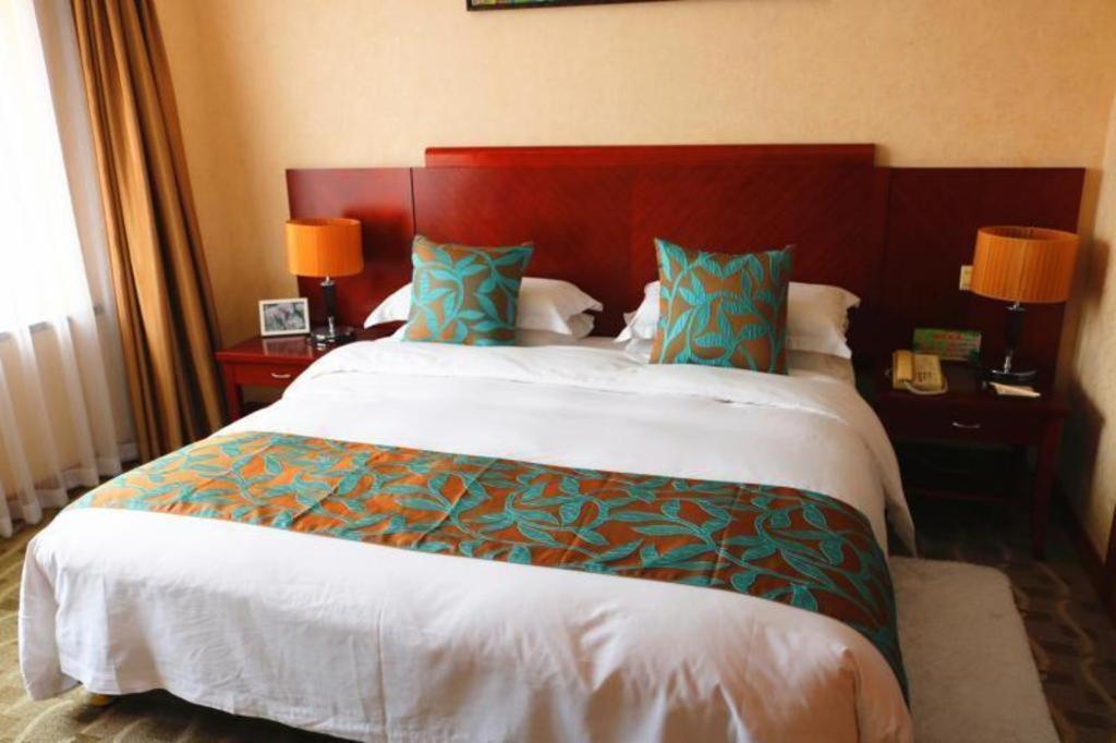 Qingdao Royal Garden Hotel Eksteriør billede