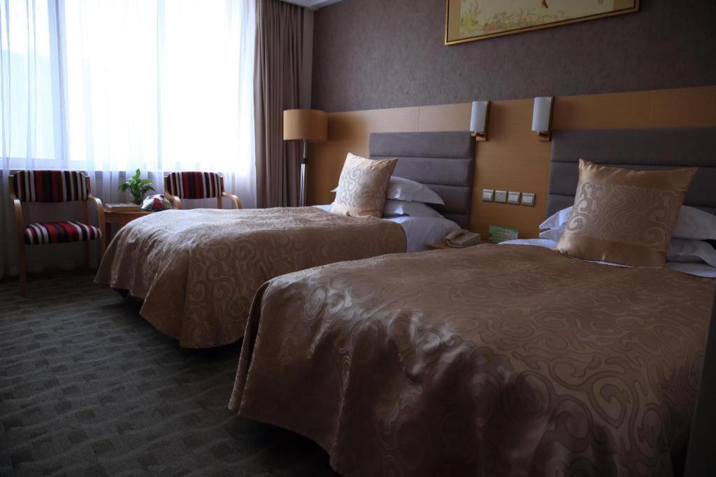 Qingdao Royal Garden Hotel Eksteriør billede