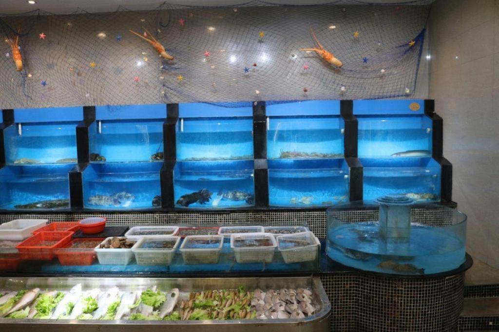 Qingdao Royal Garden Hotel Eksteriør billede