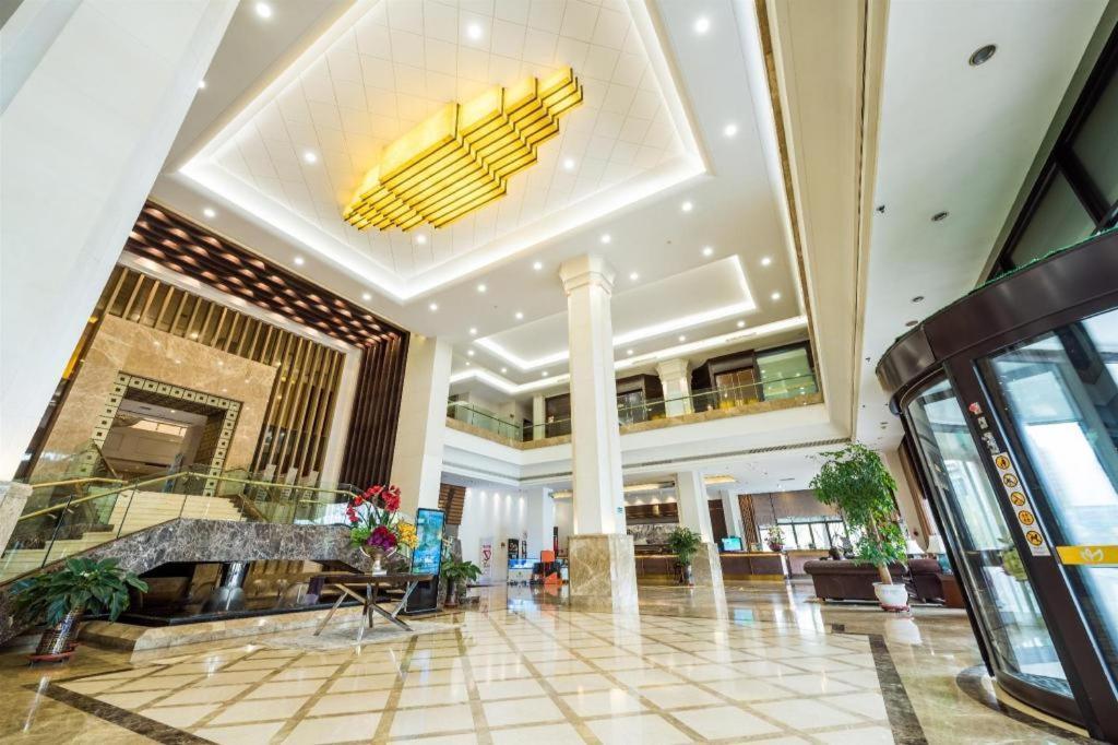 Qingdao Royal Garden Hotel Eksteriør billede