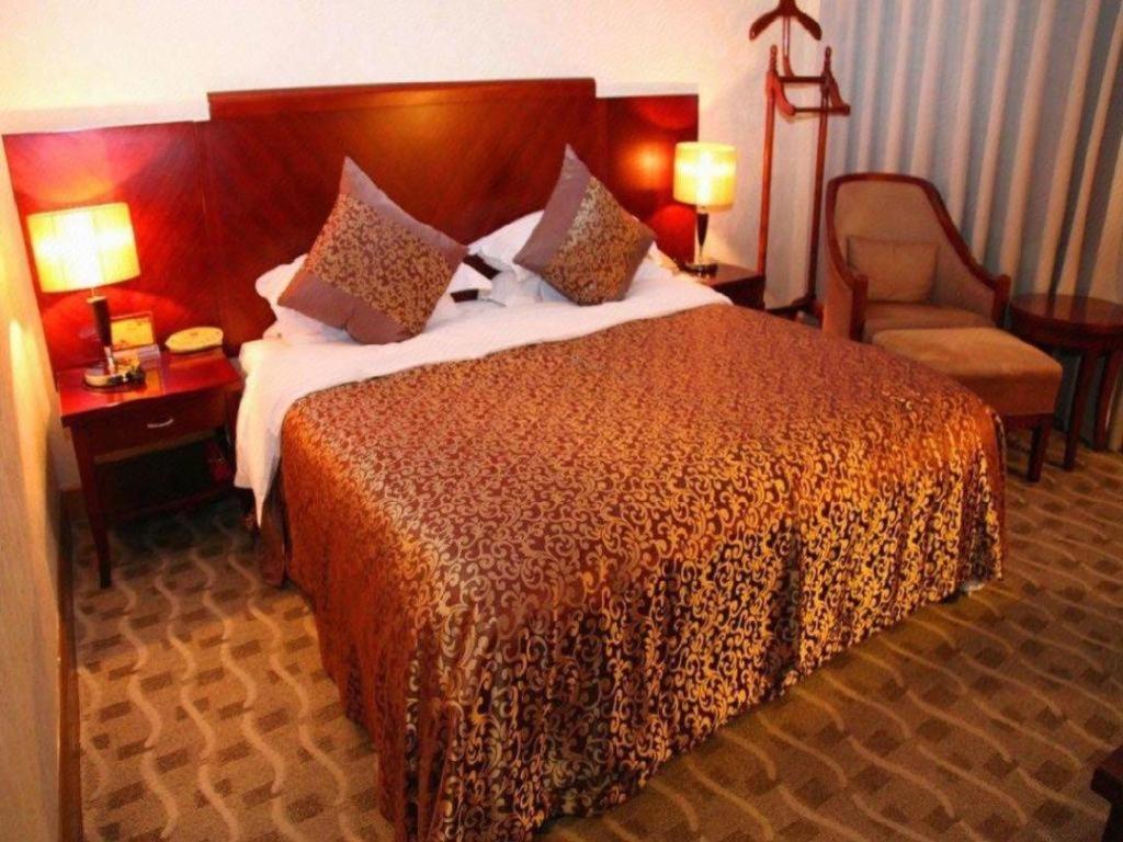 Qingdao Royal Garden Hotel Eksteriør billede