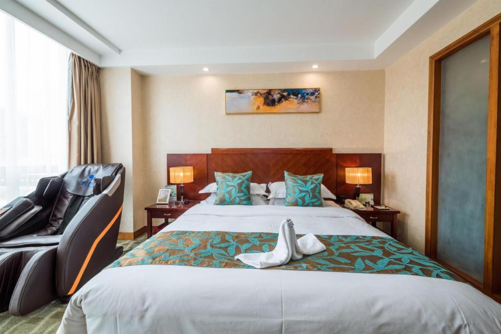 Qingdao Royal Garden Hotel Eksteriør billede