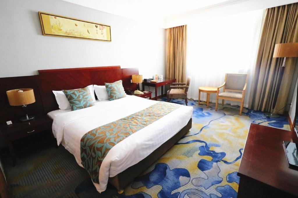 Qingdao Royal Garden Hotel Eksteriør billede