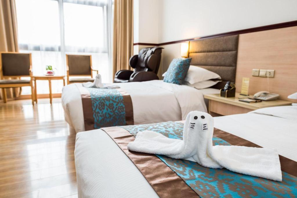 Qingdao Royal Garden Hotel Eksteriør billede