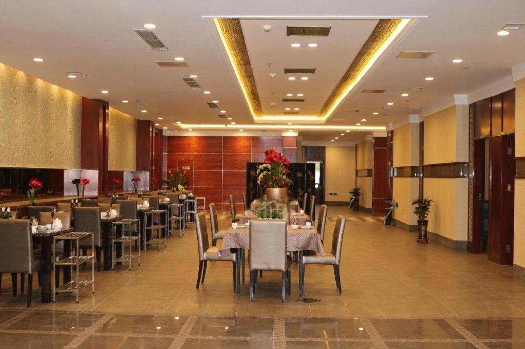 Qingdao Royal Garden Hotel Eksteriør billede