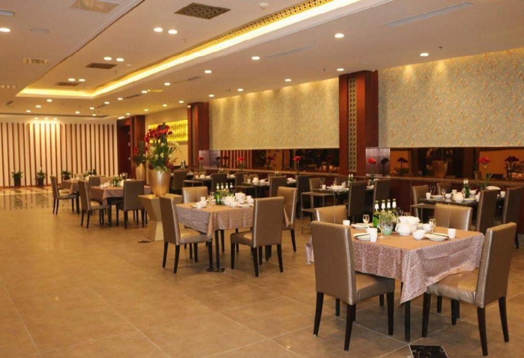 Qingdao Royal Garden Hotel Eksteriør billede